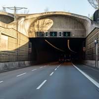Tunnel.jpg